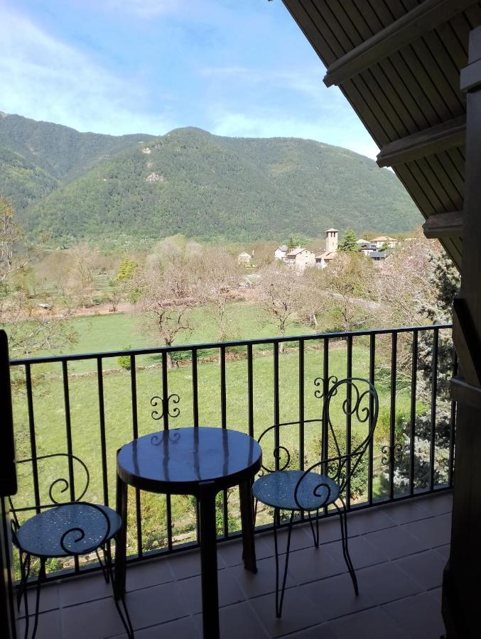 Apartamentos Vina Olivan Sarvisé Εξωτερικό φωτογραφία