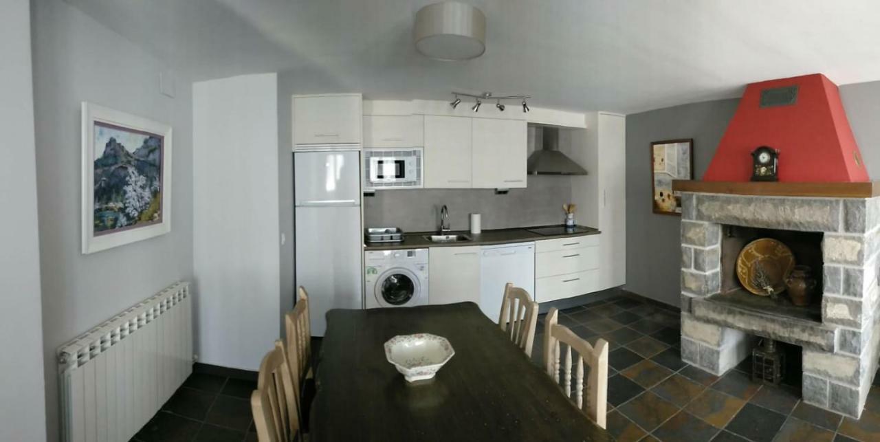 Apartamentos Vina Olivan Sarvisé Εξωτερικό φωτογραφία